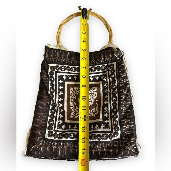 Handmade Double-sided Handbag with Bohemian Graphic - Picture 5 of 10